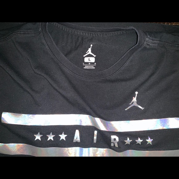 ⛔️SOLD⛔️Jordan T shirt - Picture 4 of 4